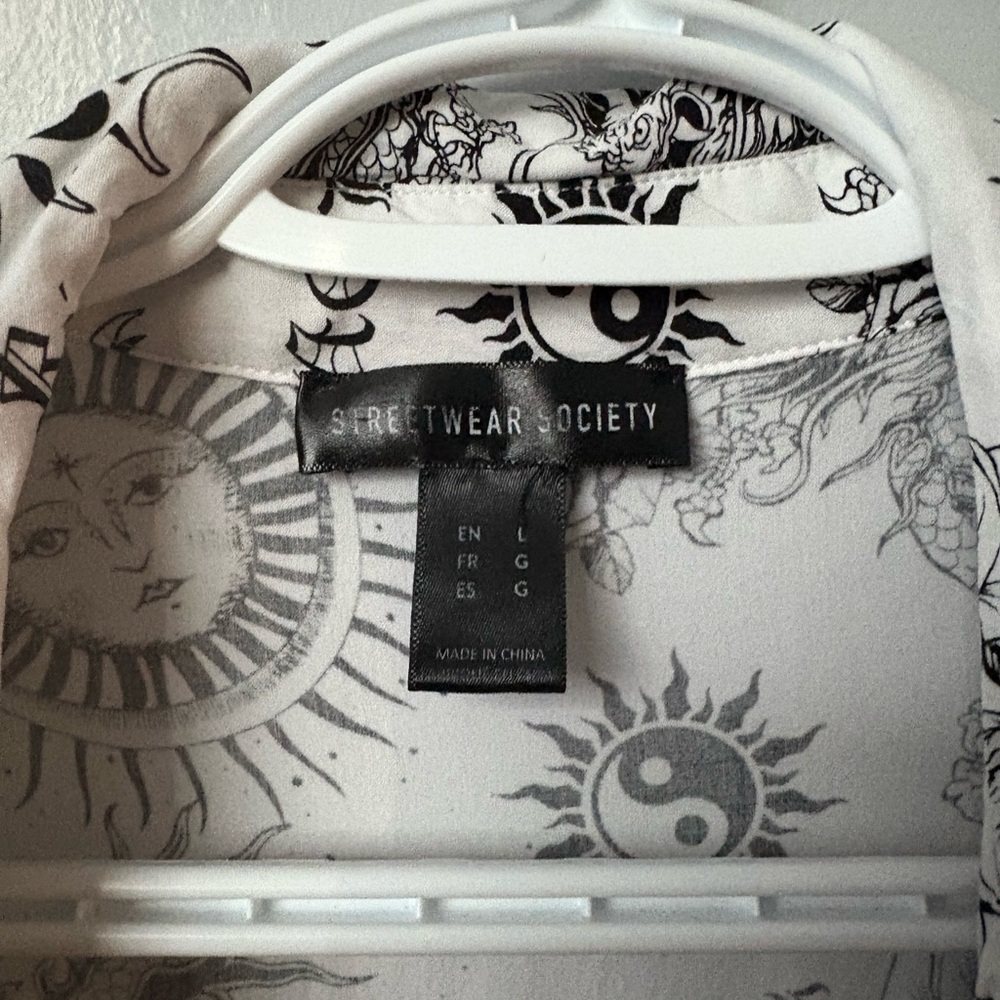Inspired by Stella McCartney Black and White Graphic Button-Down Shirt - Picture 5 of 5